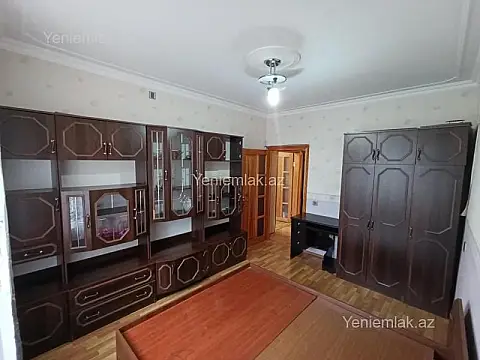 Satılır 3 otaqlı köhnə tikili 75 m²