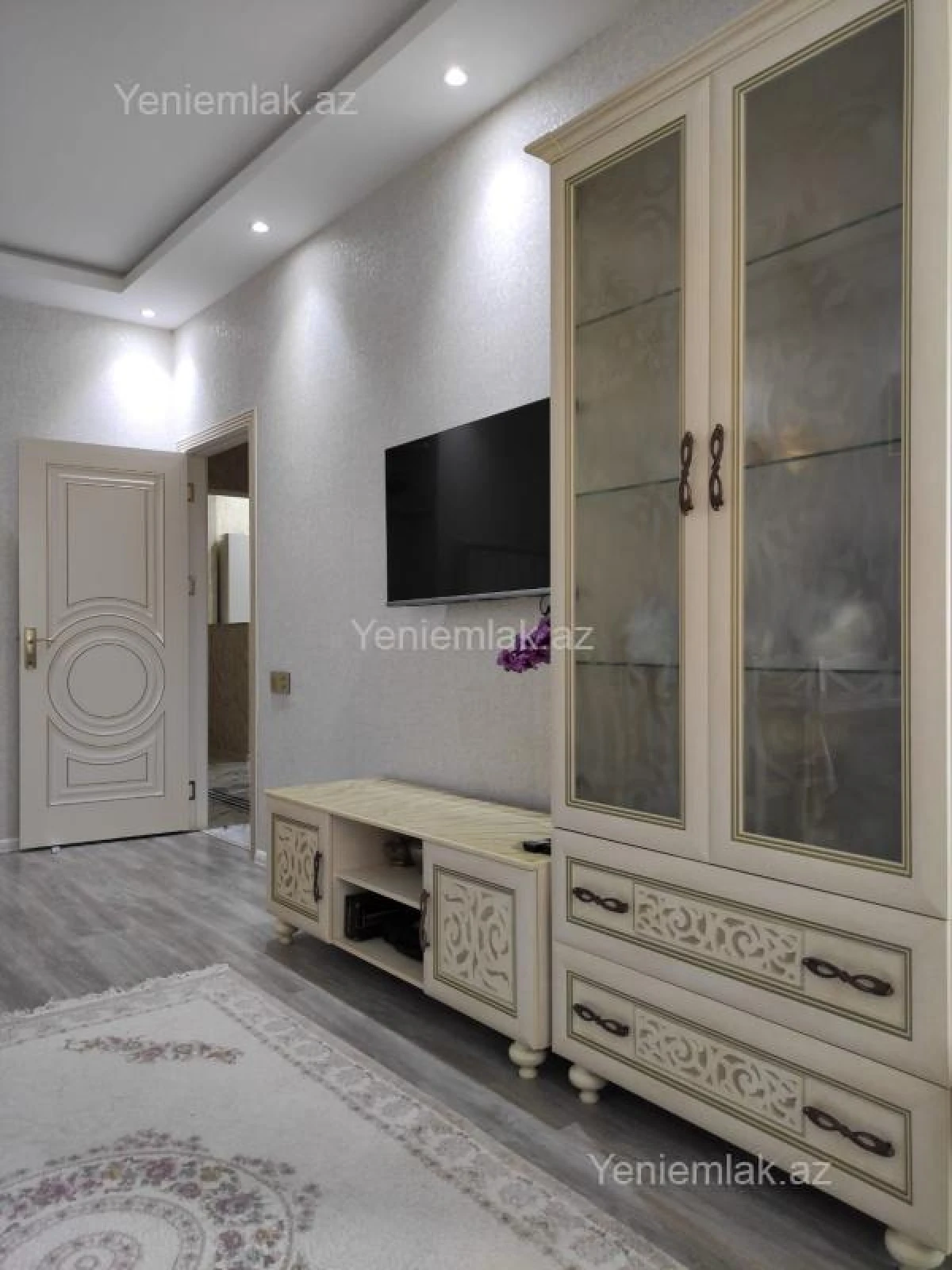 Satılır 2 otaqlı yeni tikili 60 m²