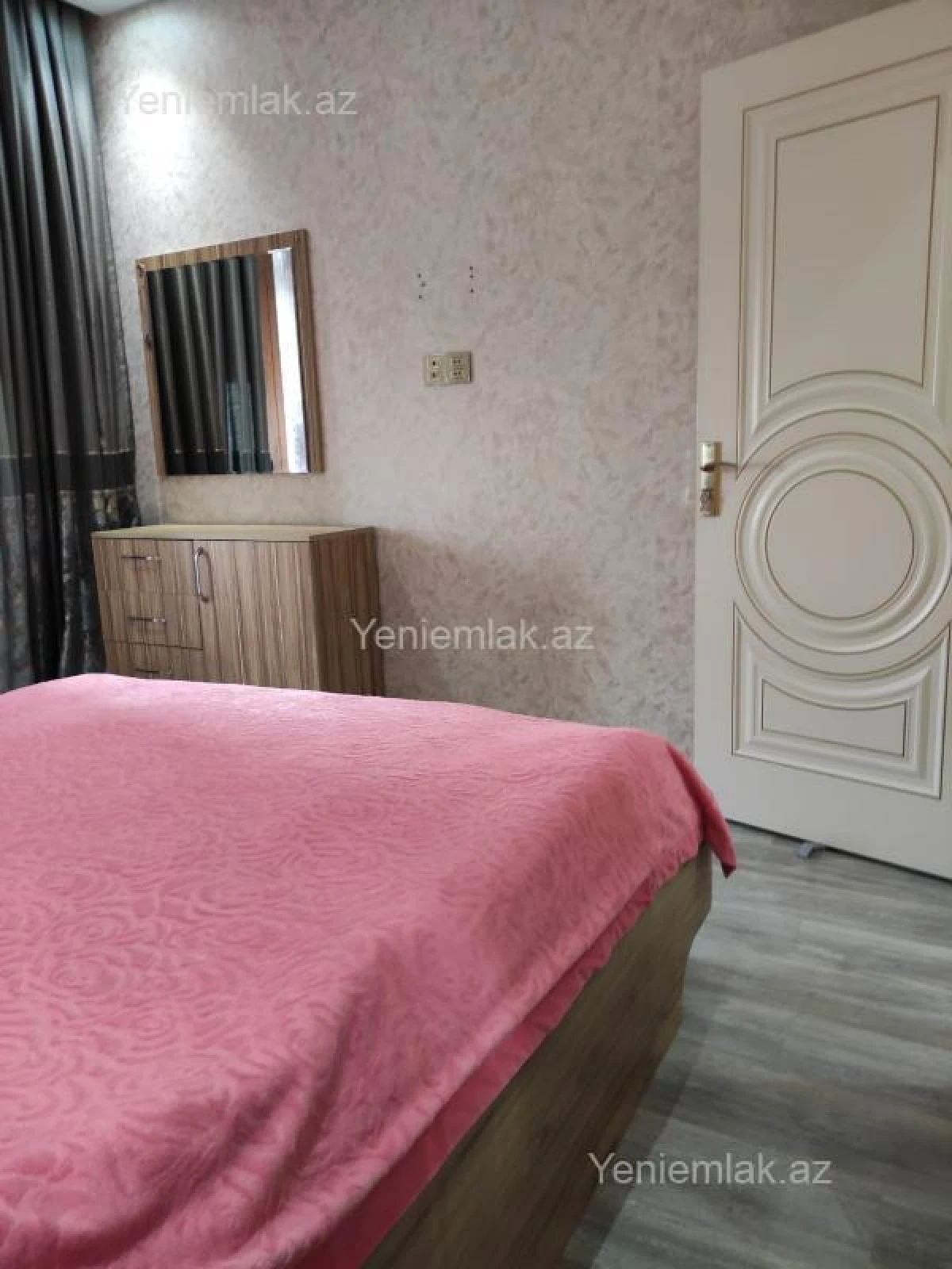 Satılır 2 otaqlı yeni tikili 60 m²