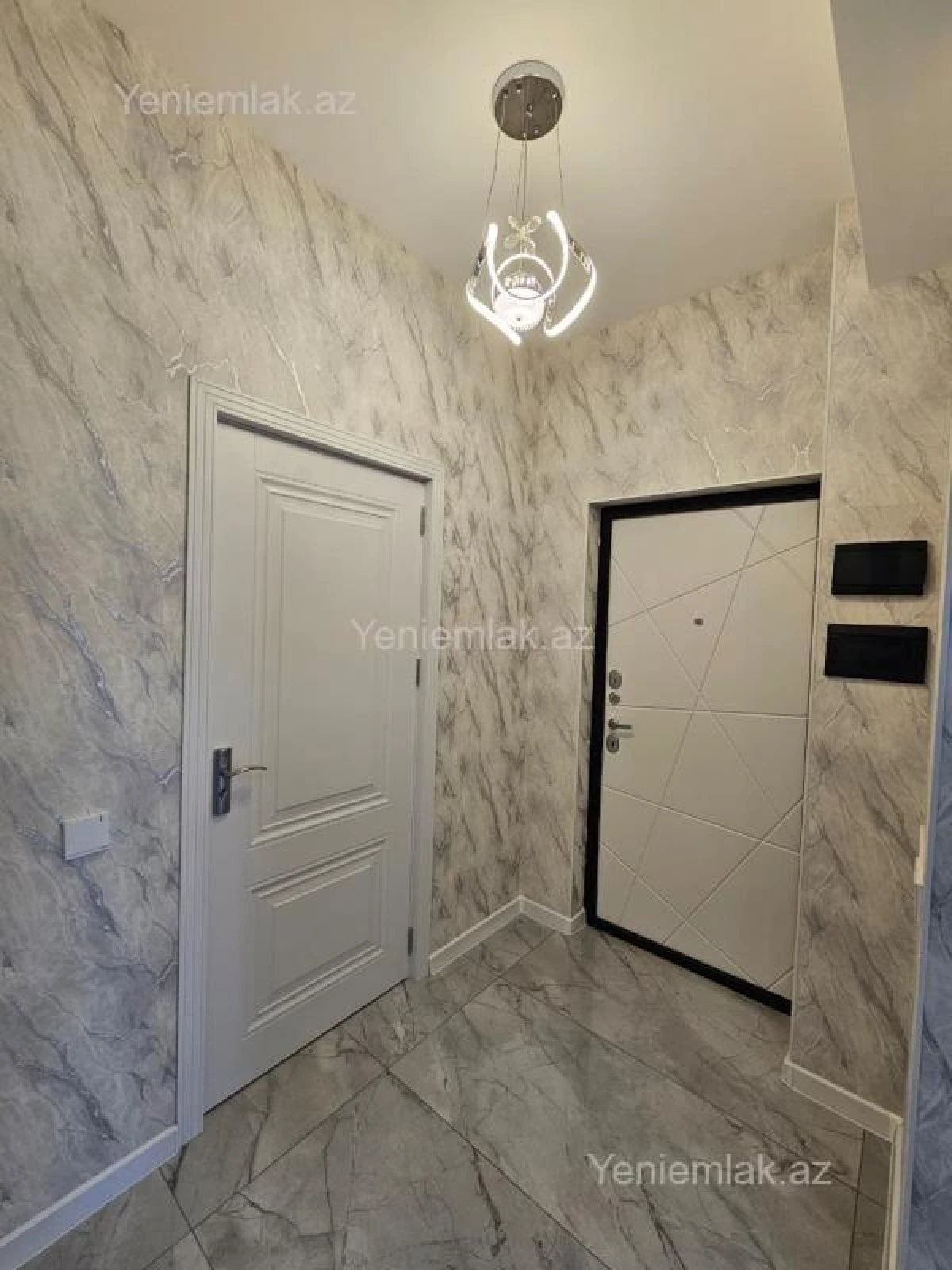 Satılır 3 otaqlı yeni tikili 84 m²