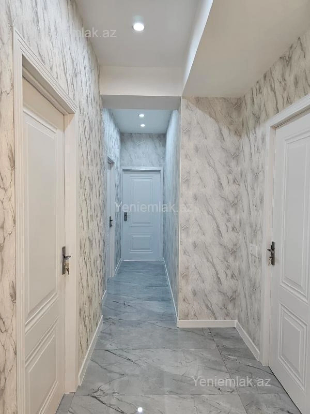 Satılır 3 otaqlı yeni tikili 84 m²