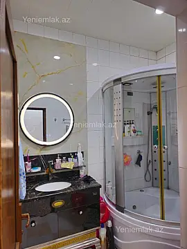 Satılır 7 otaqlı həyət evi 330 m²