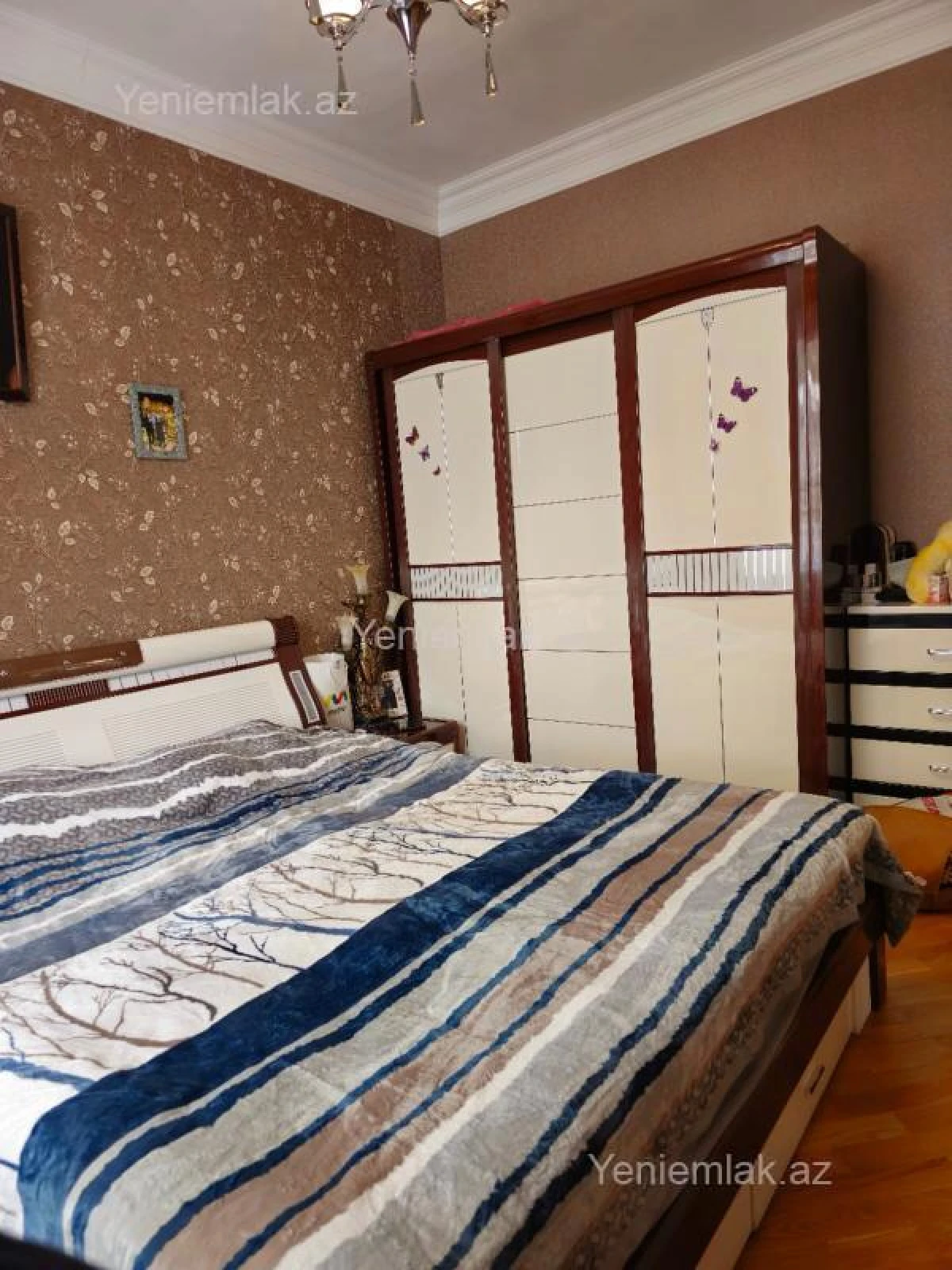 Satılır 7 otaqlı həyət evi 330 m²