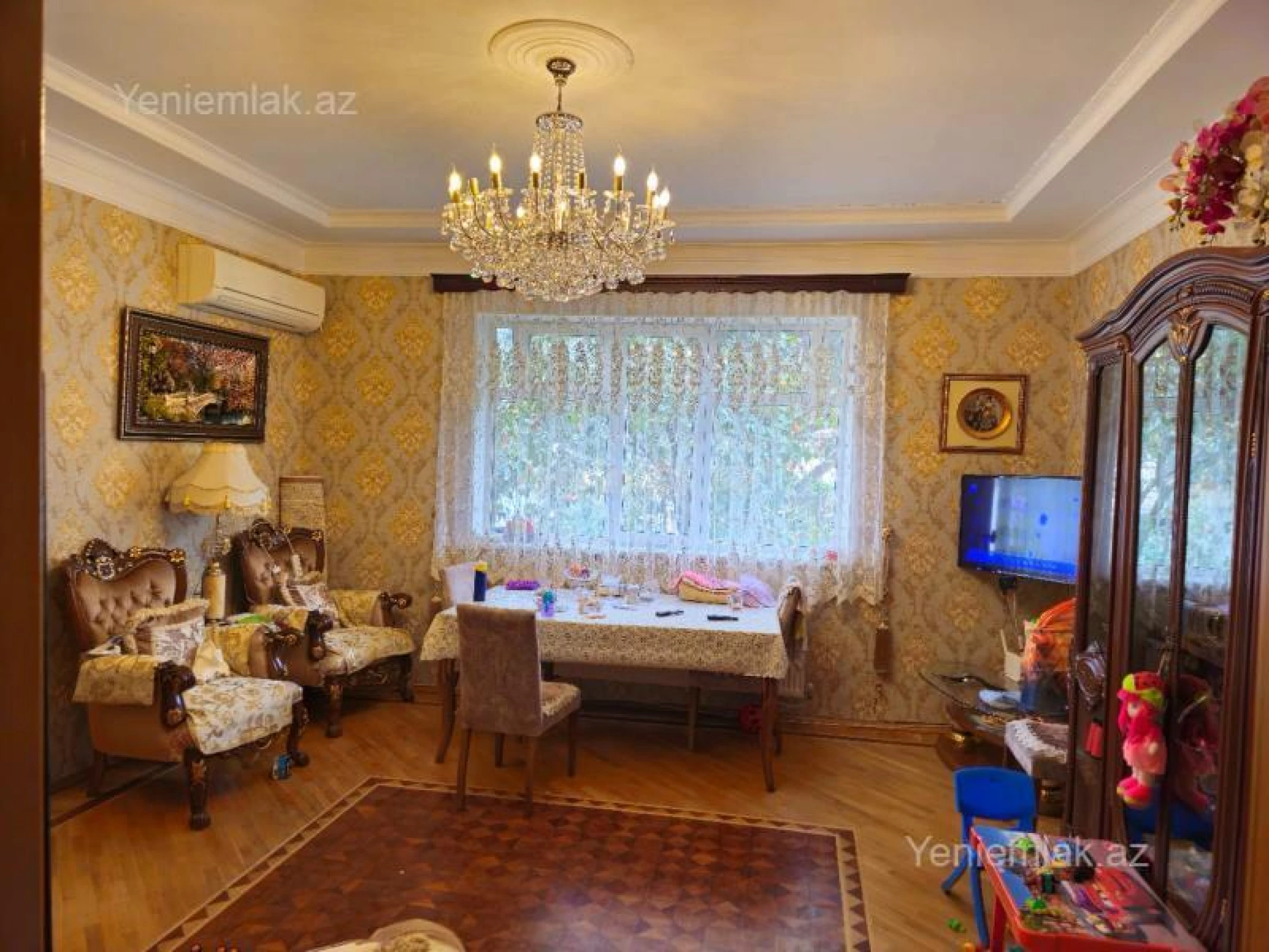 Satılır 7 otaqlı həyət evi 330 m²