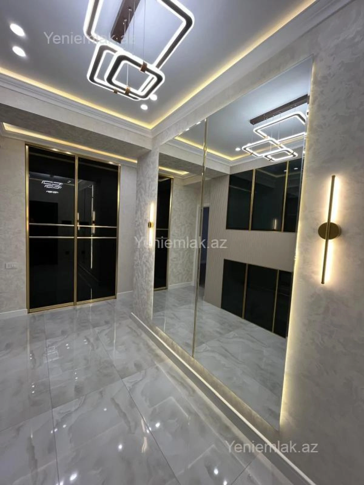 Satılır 2 otaqlı yeni tikili 72 m²