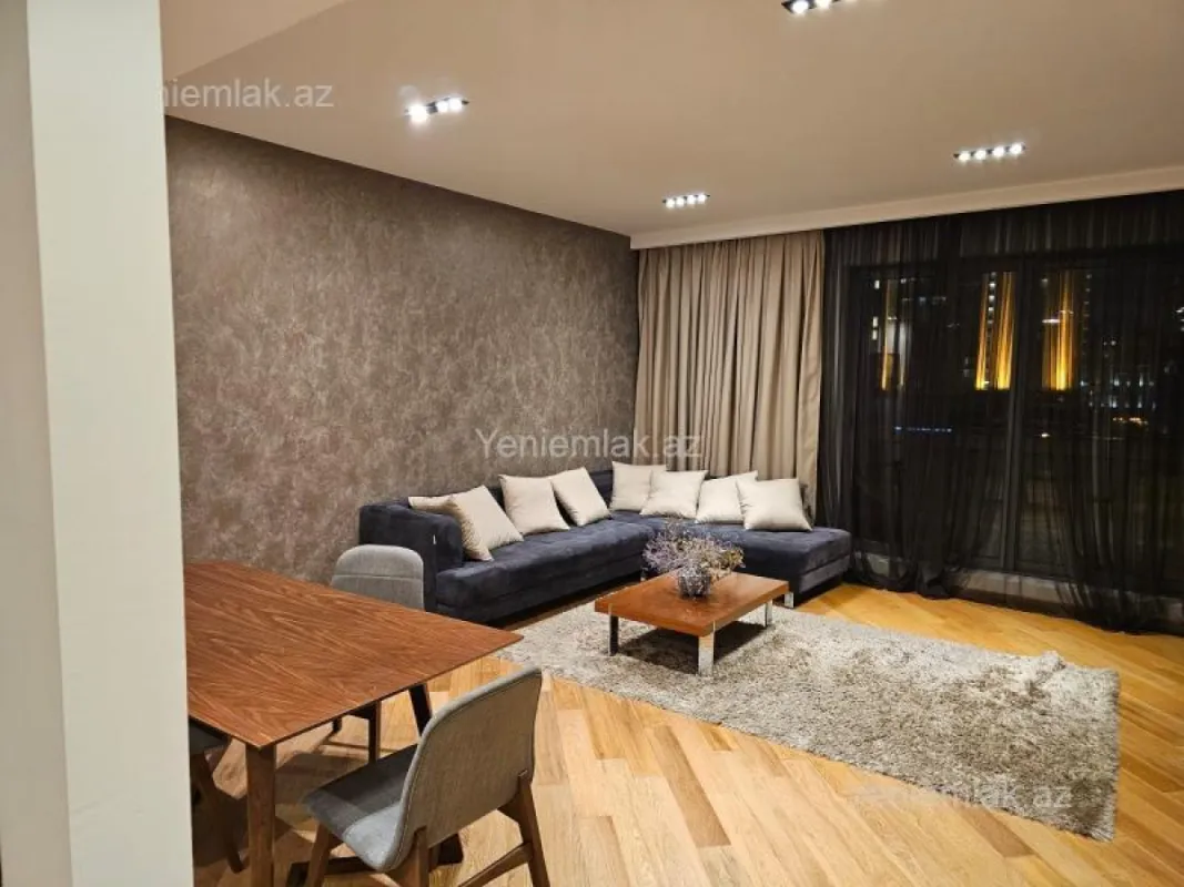 Satılır 3 otaqlı yeni tikili 113 m²