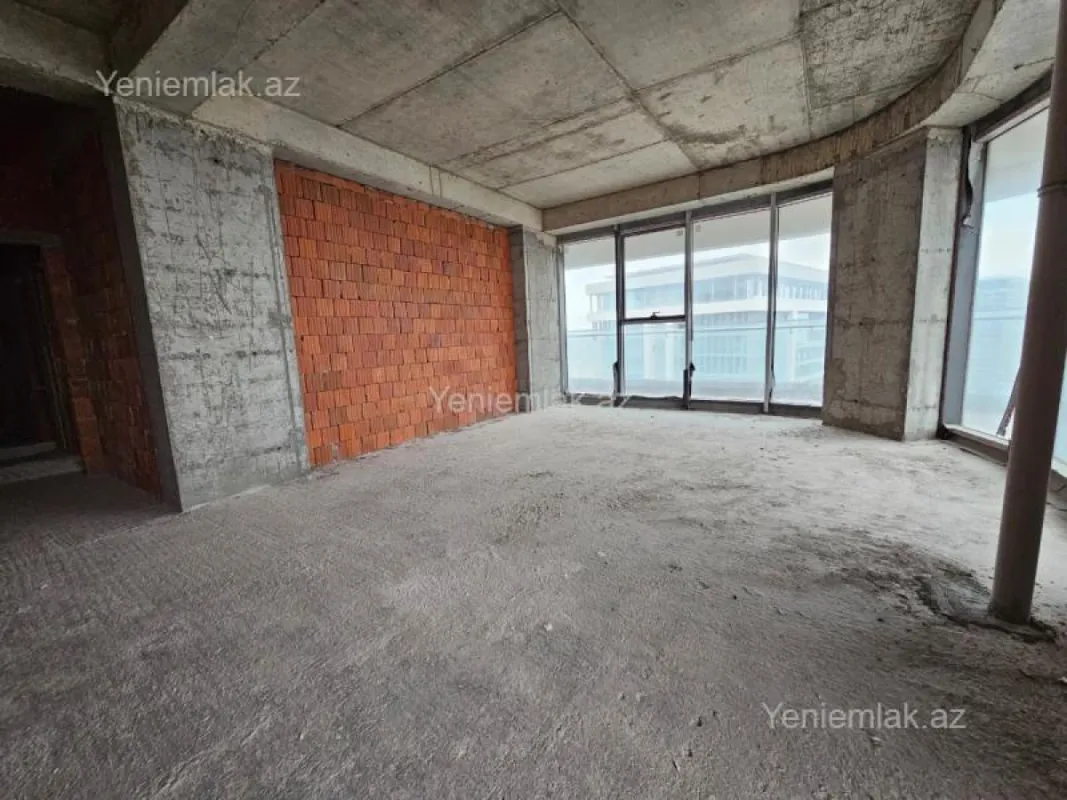 Satılır 4 otaqlı yeni tikili 224 m²