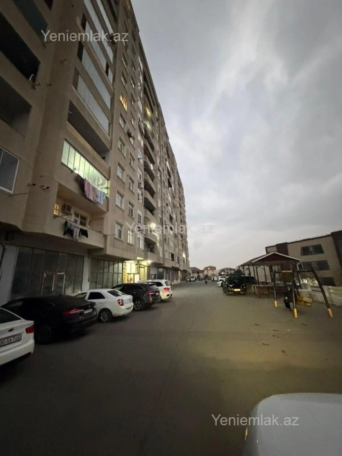 Satılır 3 otaqlı yeni tikili 150 m²