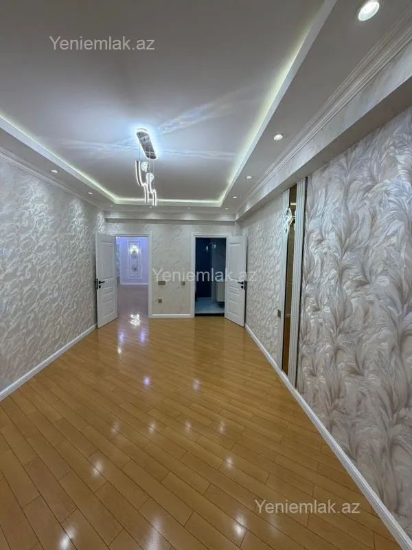 Satılır 3 otaqlı yeni tikili 150 m²