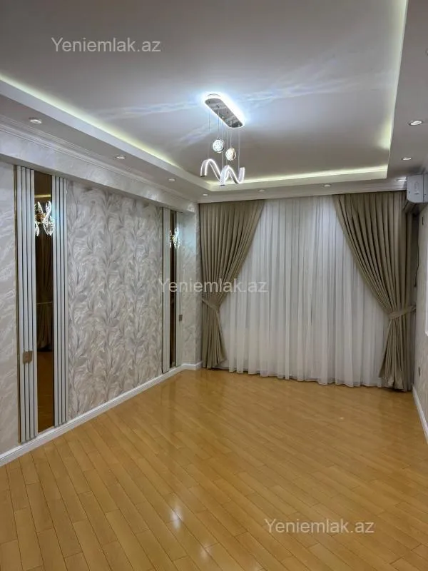 Satılır 3 otaqlı yeni tikili 150 m²