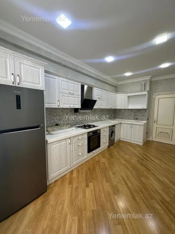 Satılır 2 otaqlı yeni tikili 100 m²