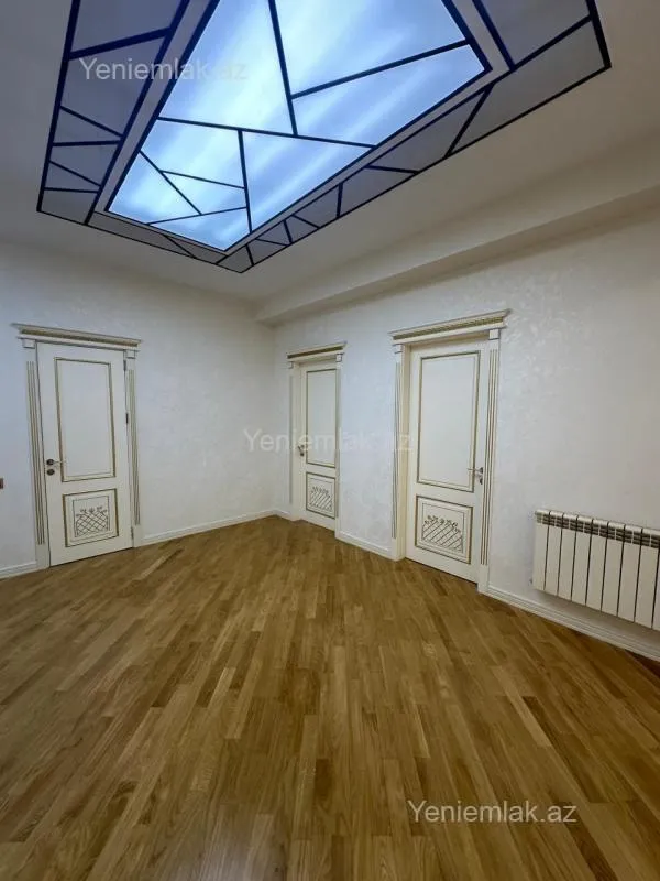 Satılır 2 otaqlı yeni tikili 100 m²