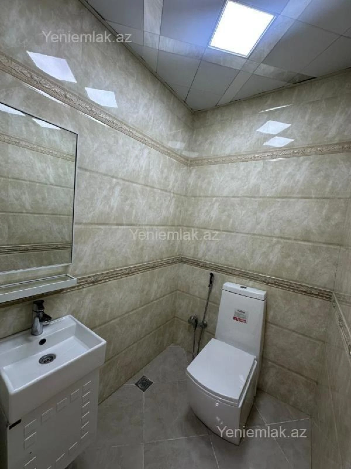 Satılır 2 otaqlı yeni tikili 100 m²