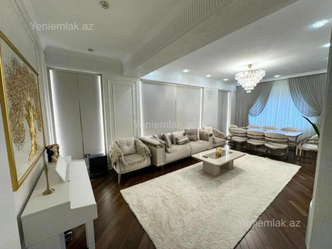 Satılır 4 otaqlı yeni tikili 200 m²