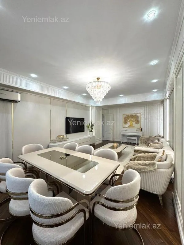 Satılır 4 otaqlı yeni tikili 200 m²