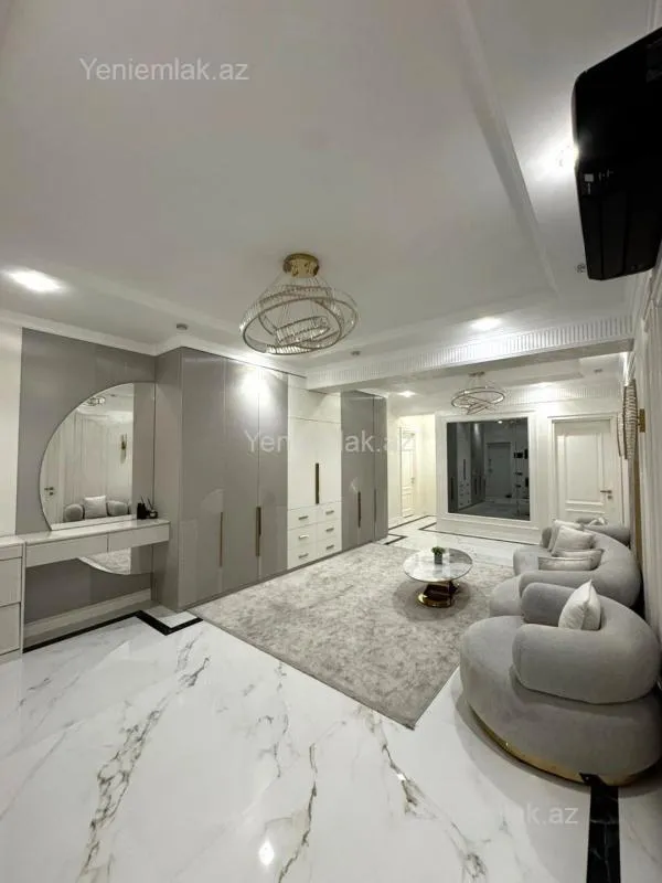 Satılır 4 otaqlı yeni tikili 200 m²