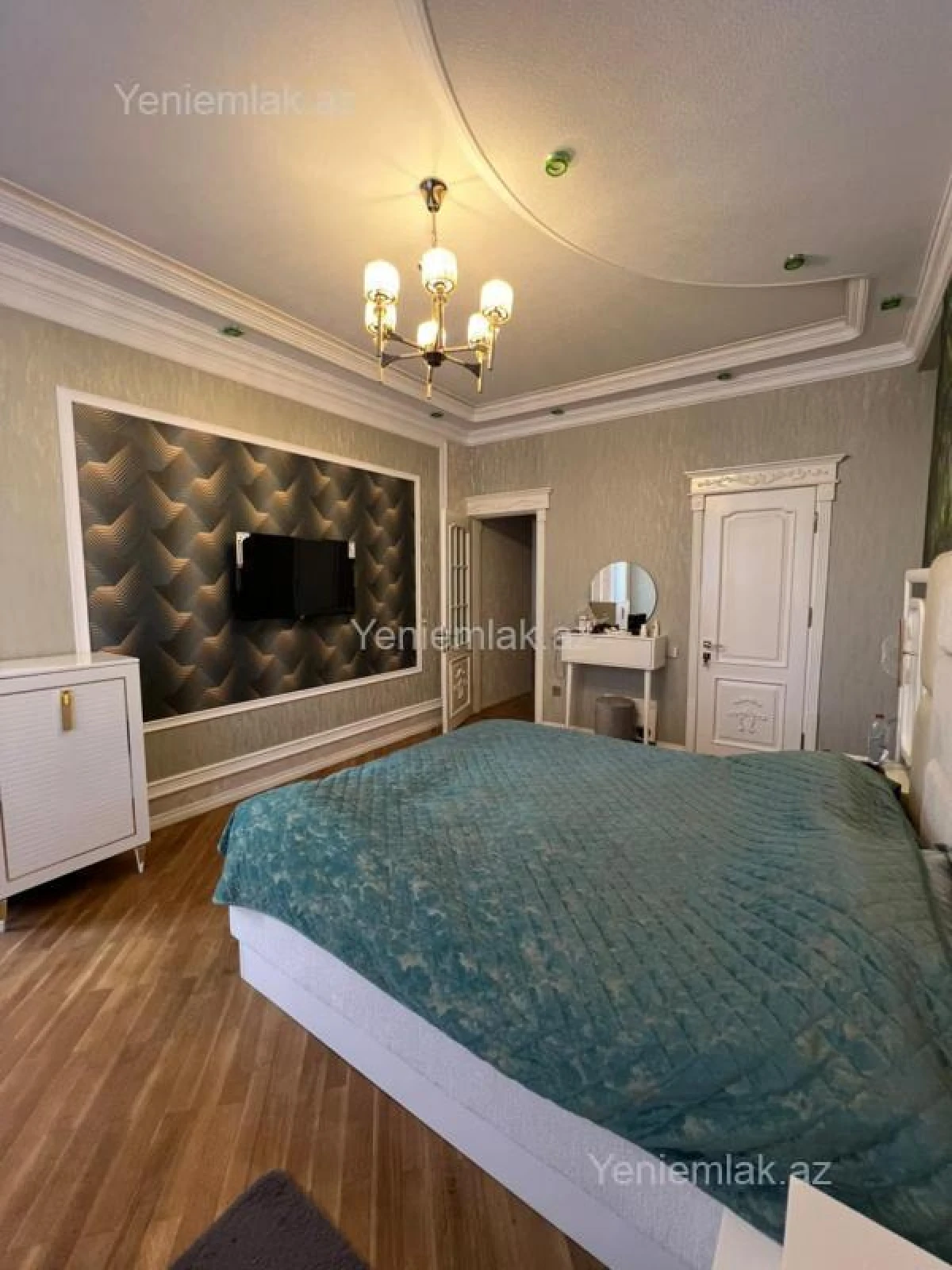 Satılır 3 otaqlı yeni tikili 137 m²