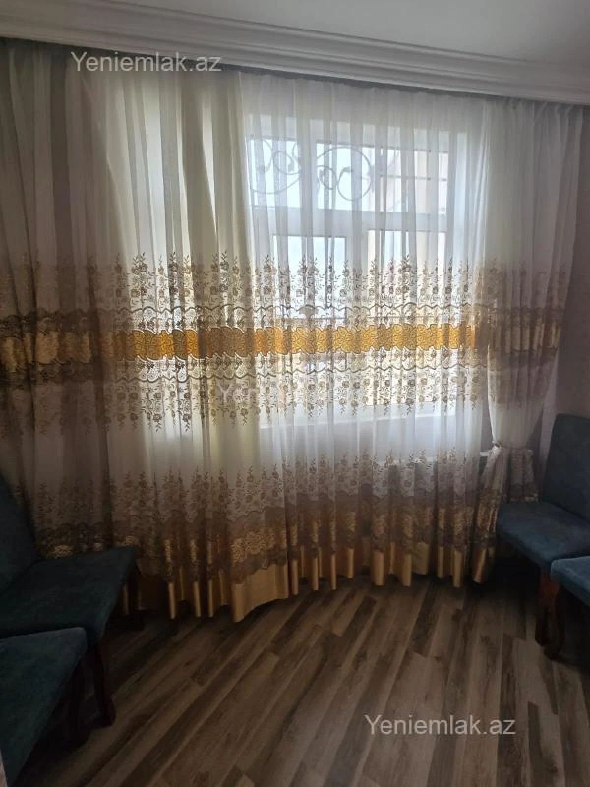 Satılır 2 otaqlı köhnə tikili 45 m²