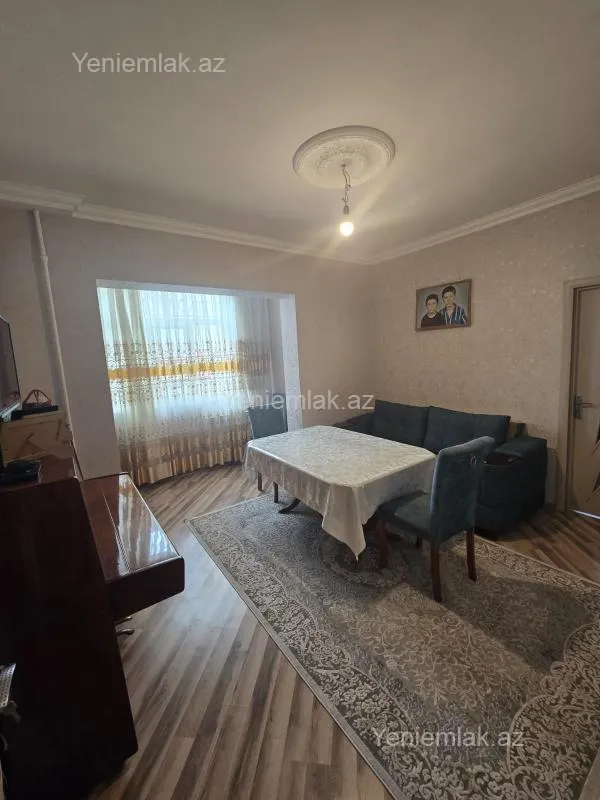 Satılır 2 otaqlı köhnə tikili 45 m²
