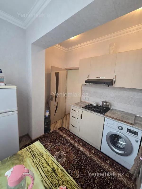 Satılır 2 otaqlı köhnə tikili 45 m²