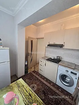 Satılır 2 otaqlı köhnə tikili 45 m²