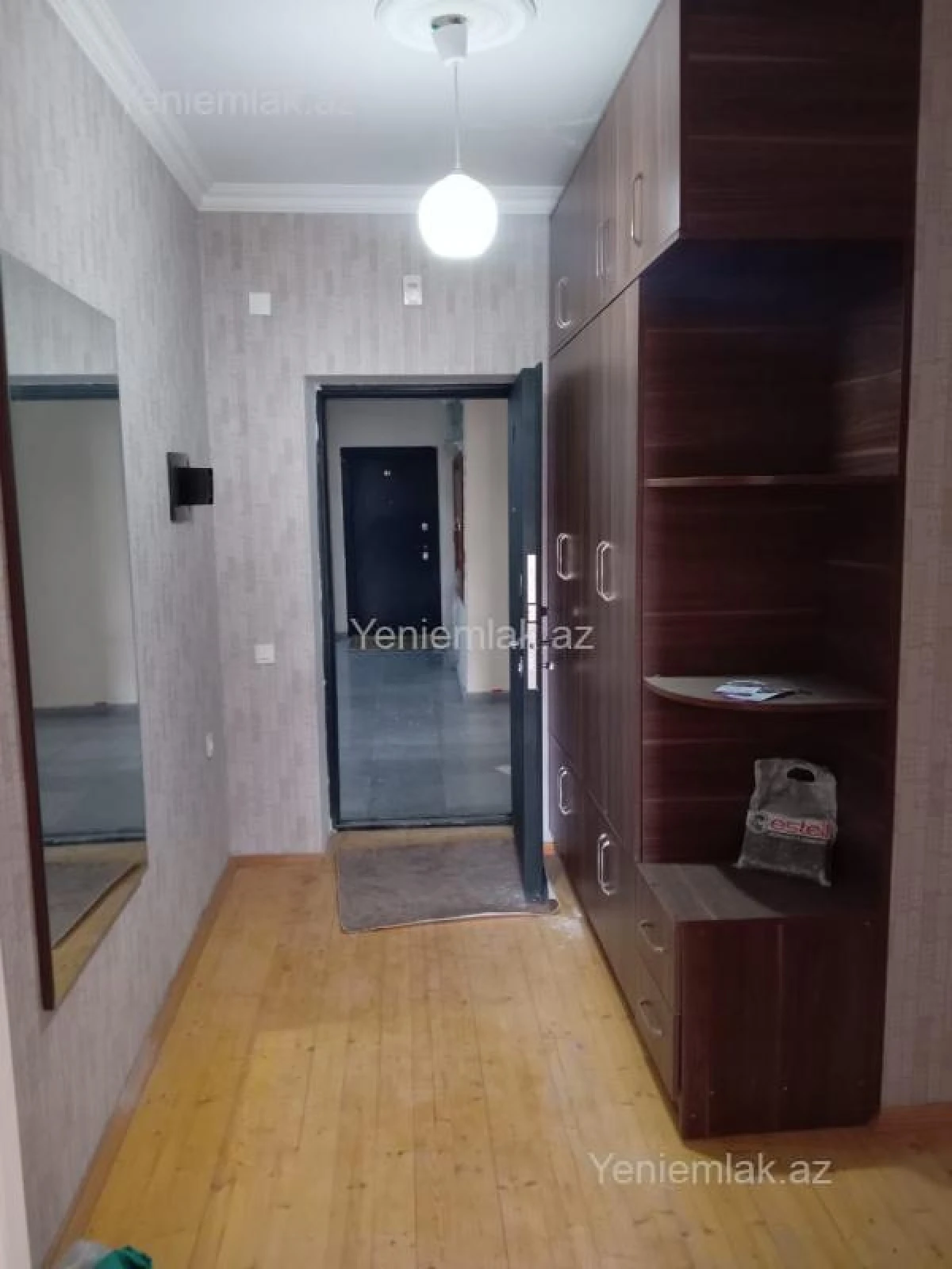 Satılır 3 otaqlı yeni tikili 160 m²