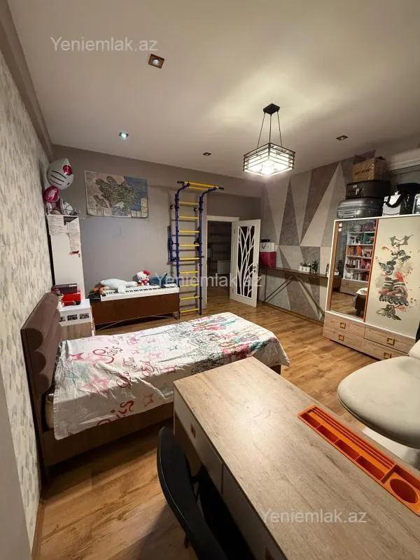 Satılır 3 otaqlı yeni tikili 134 m²