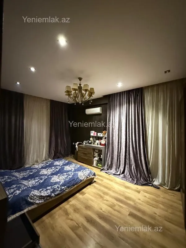Satılır 3 otaqlı yeni tikili 134 m²