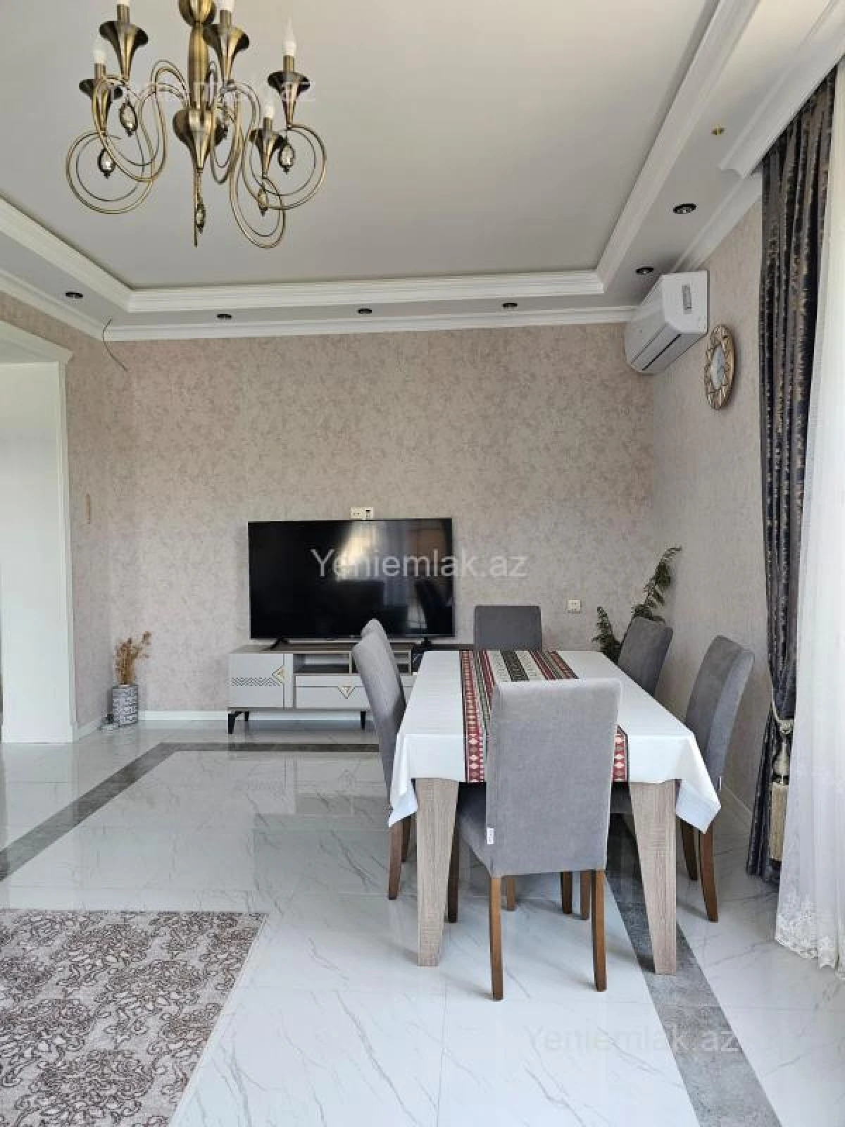 Satılır 6 otaqlı həyət evi 220 m²