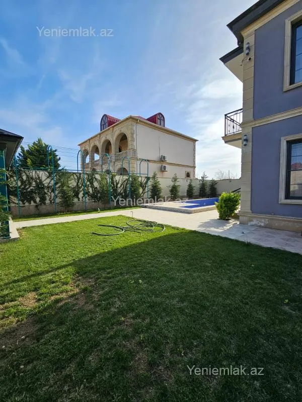 Satılır 6 otaqlı həyət evi 220 m²