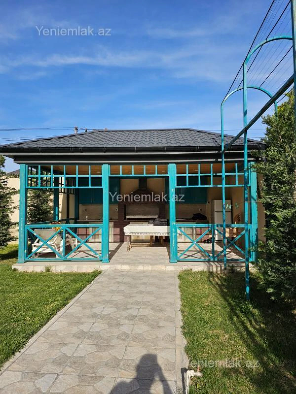 Satılır 6 otaqlı həyət evi 220 m²