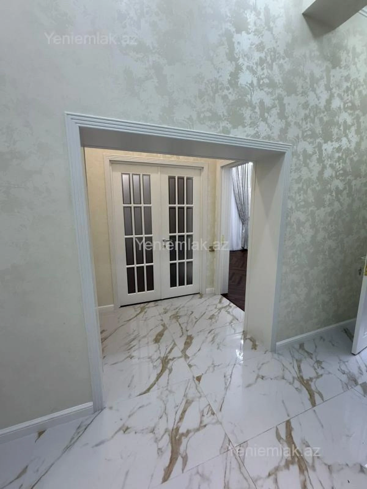 Satılır 2 otaqlı yeni tikili 74 m²