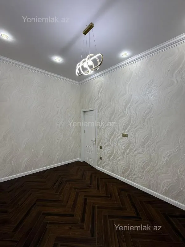 Satılır 2 otaqlı yeni tikili 74 m²