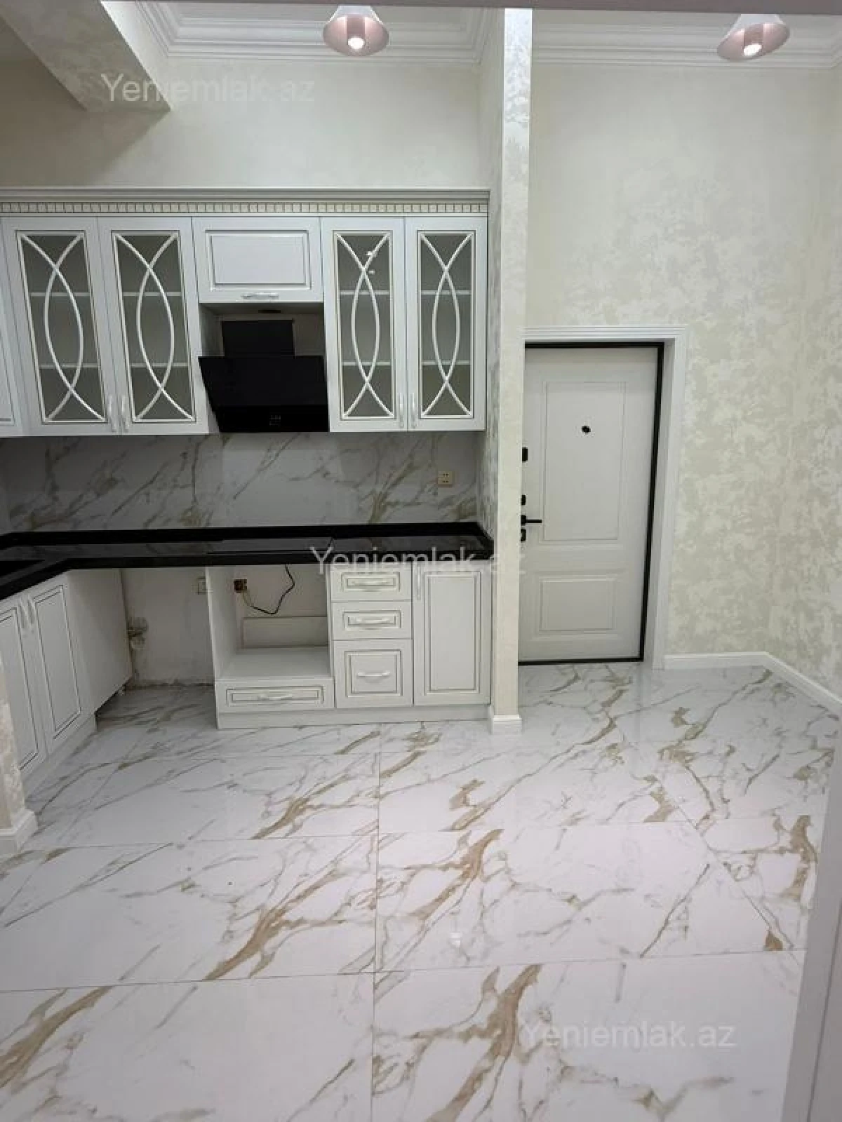 Satılır 2 otaqlı yeni tikili 74 m²