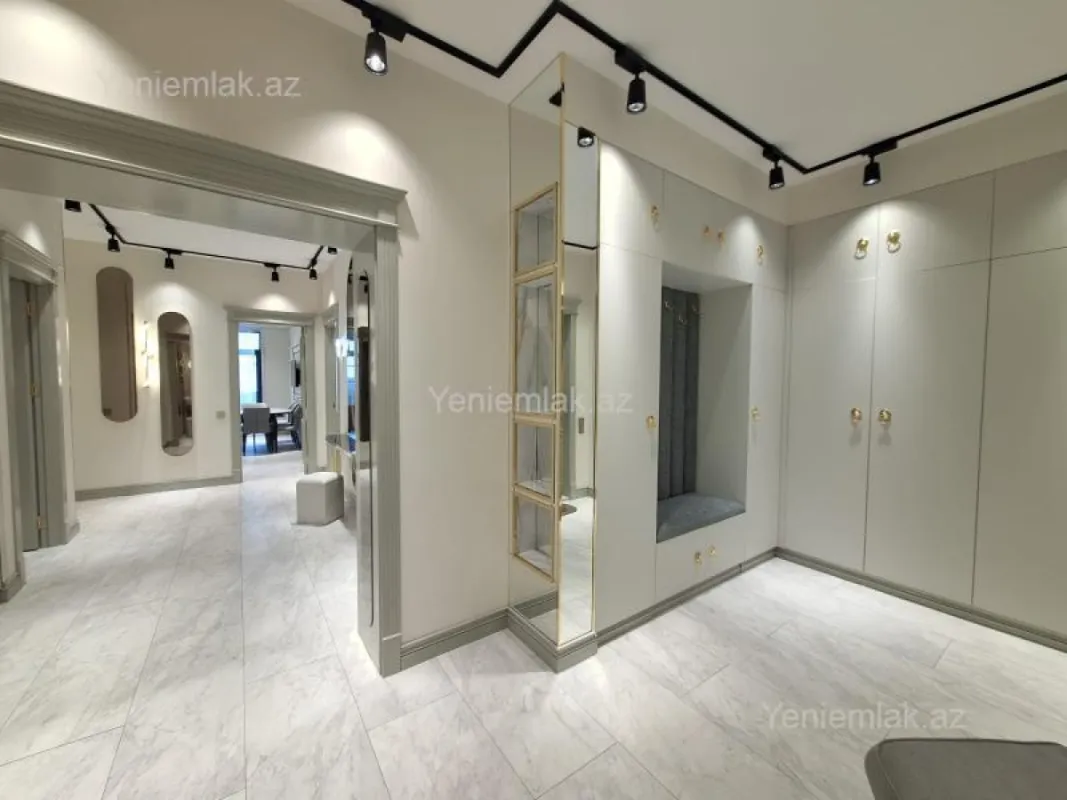 Satılır 5 otaqlı yeni tikili 183 m²