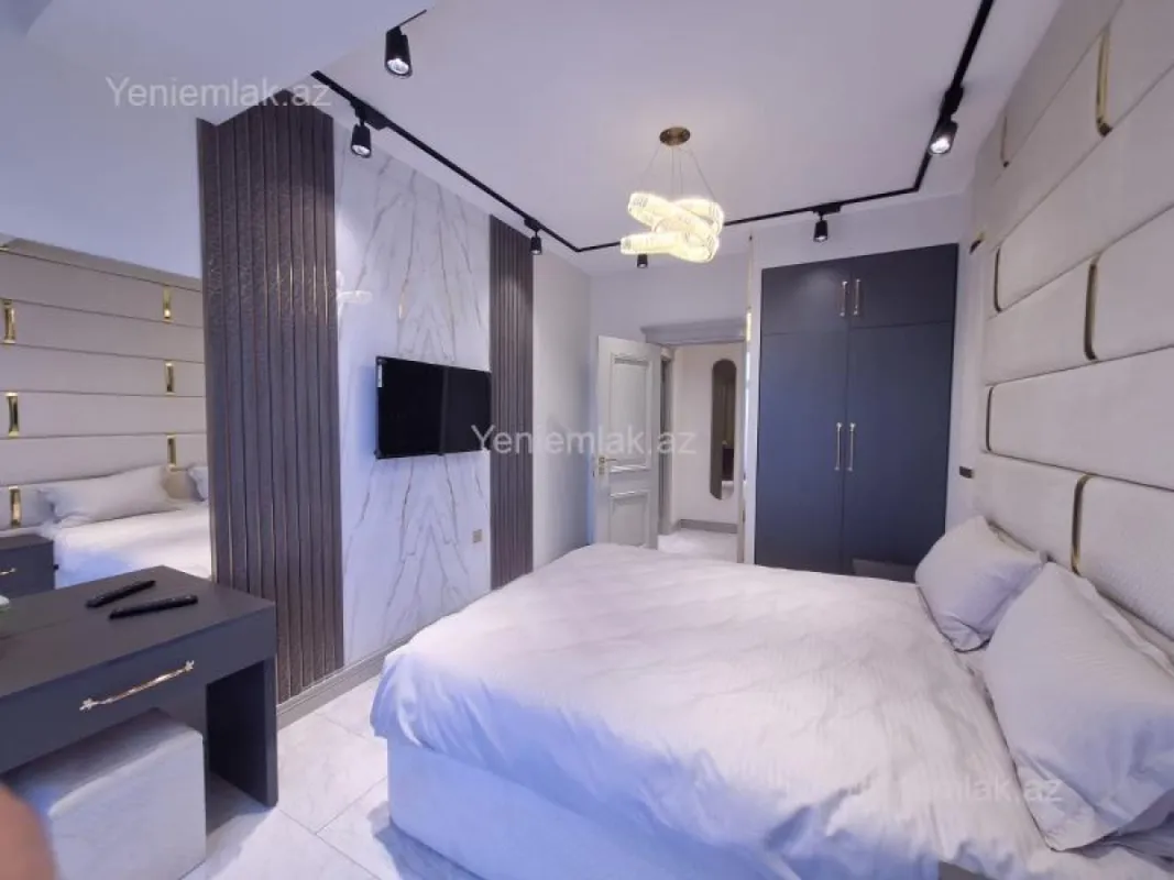 Satılır 5 otaqlı yeni tikili 183 m²