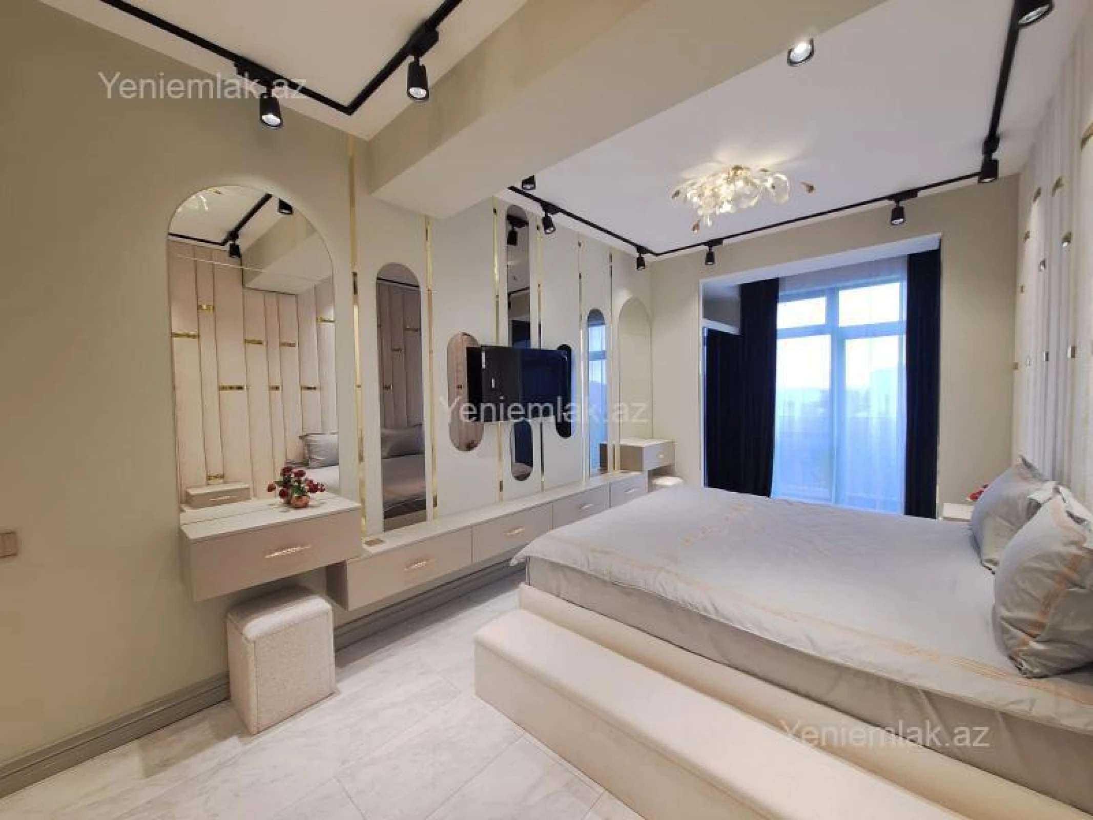 Satılır 5 otaqlı yeni tikili 183 m²