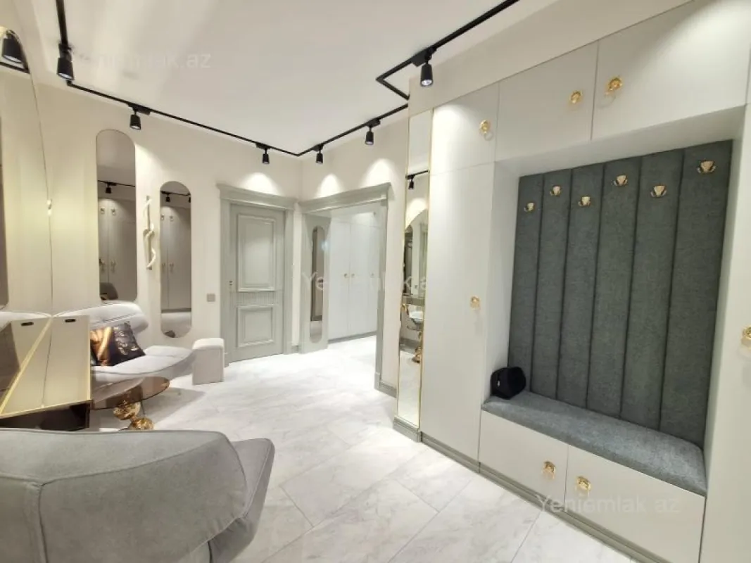 Satılır 5 otaqlı yeni tikili 183 m²