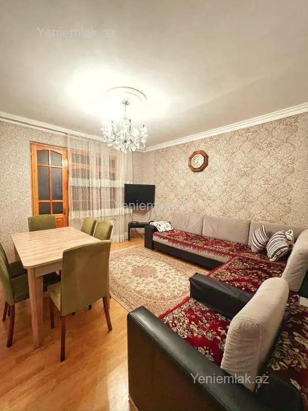 Satılır 3 otaqlı köhnə tikili 60 m²