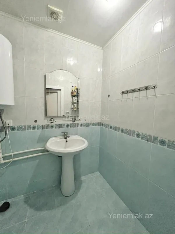 Satılır 3 otaqlı köhnə tikili 60 m²