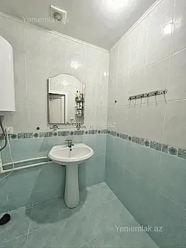 Satılır 3 otaqlı köhnə tikili 60 m²