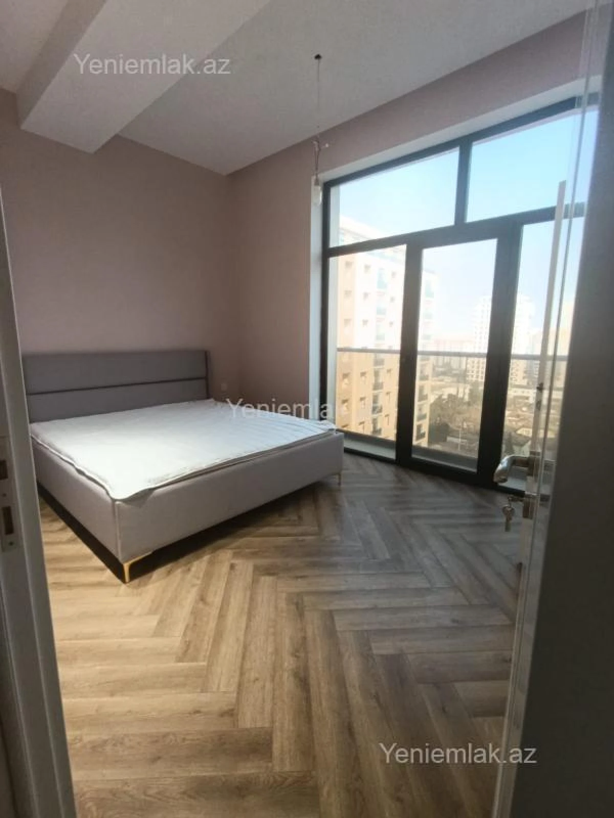 Satılır 2 otaqlı yeni tikili 87 m²