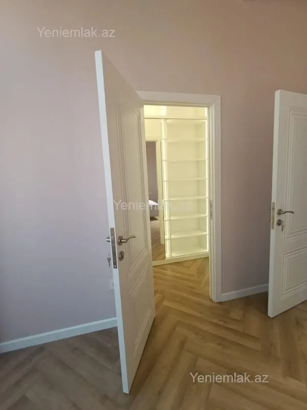 Satılır 2 otaqlı yeni tikili 87 m²