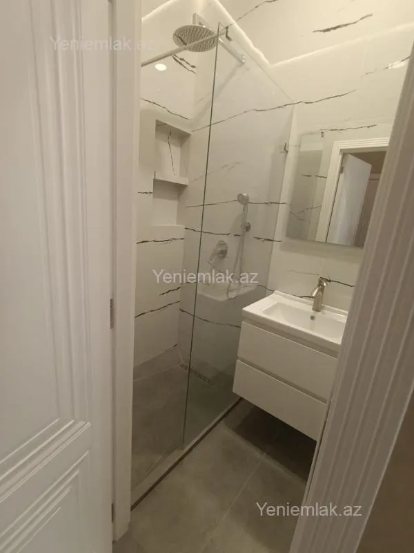 Satılır 2 otaqlı yeni tikili 87 m²