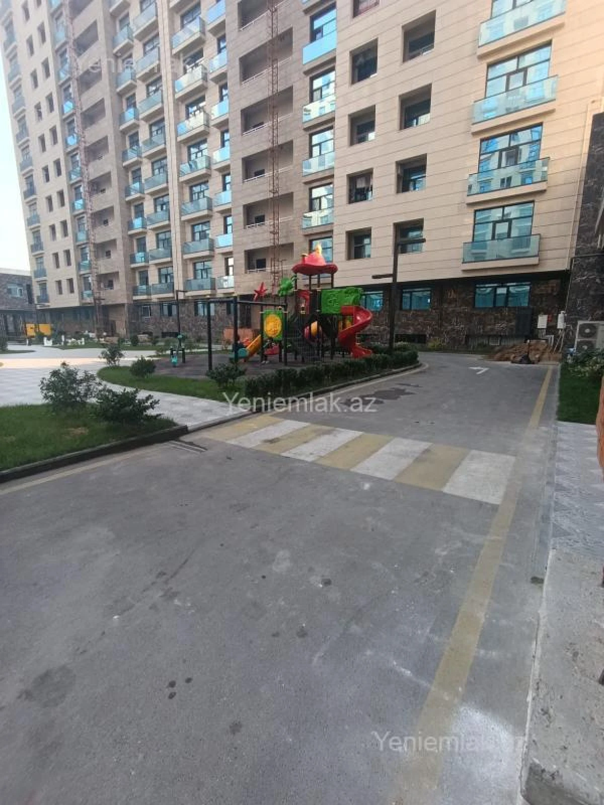 Satılır 2 otaqlı yeni tikili 87 m²