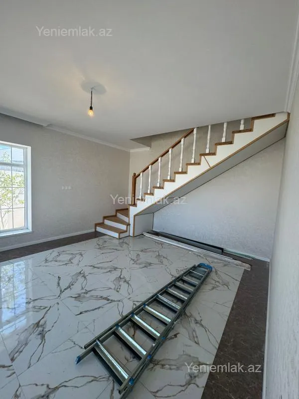 Satılır 4 otaqlı həyət evi 150 m²