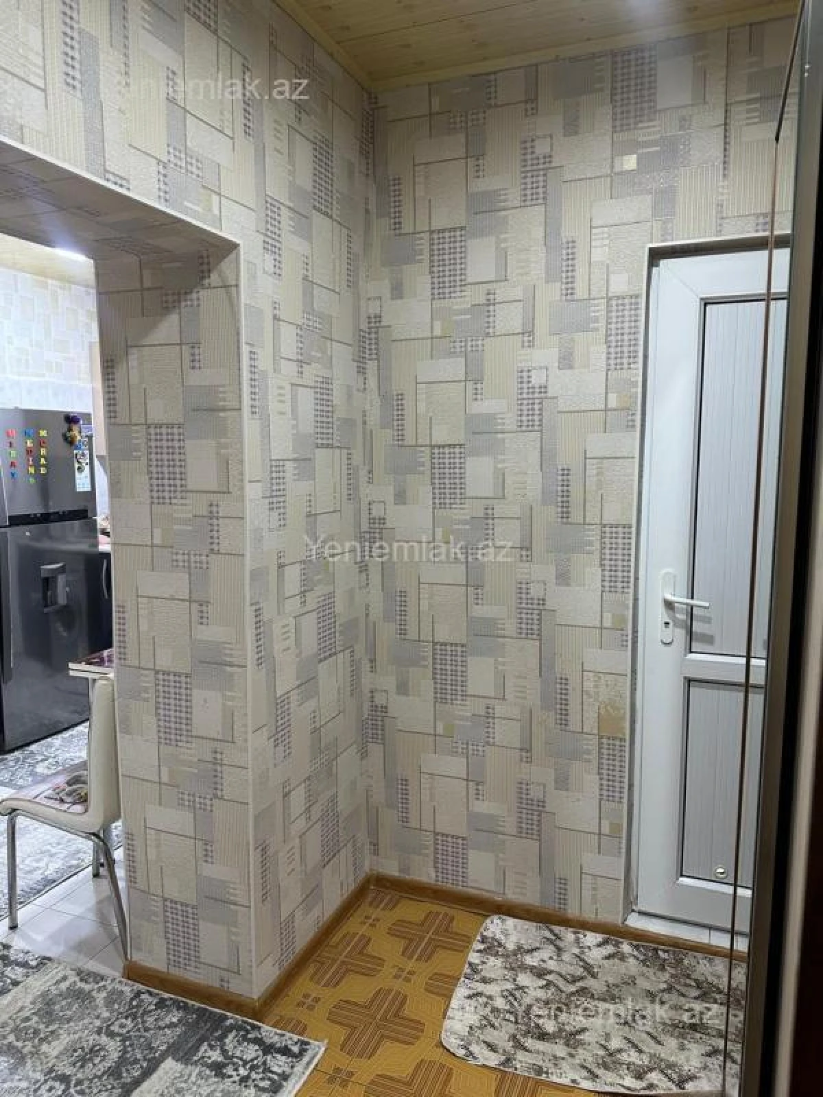 Satılır 2 otaqlı köhnə tikili 65 m²