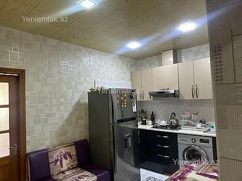 Satılır 2 otaqlı köhnə tikili 65 m²