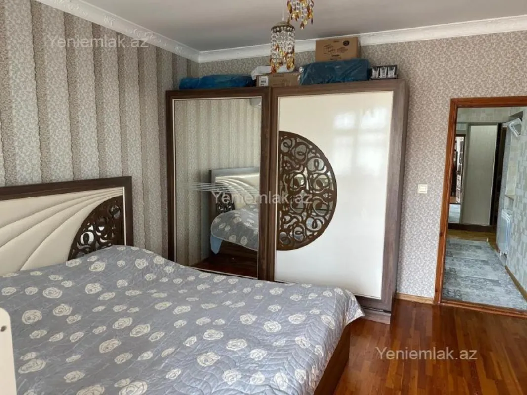 Satılır 2 otaqlı köhnə tikili 65 m²