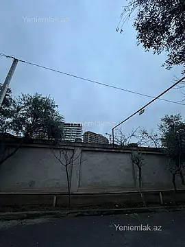 Satılır 5 otaqlı həyət evi 360 m²